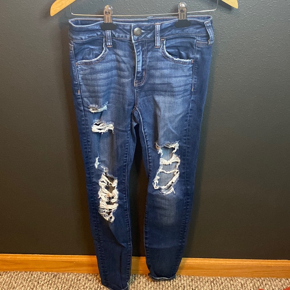 Ripped skinny jeans